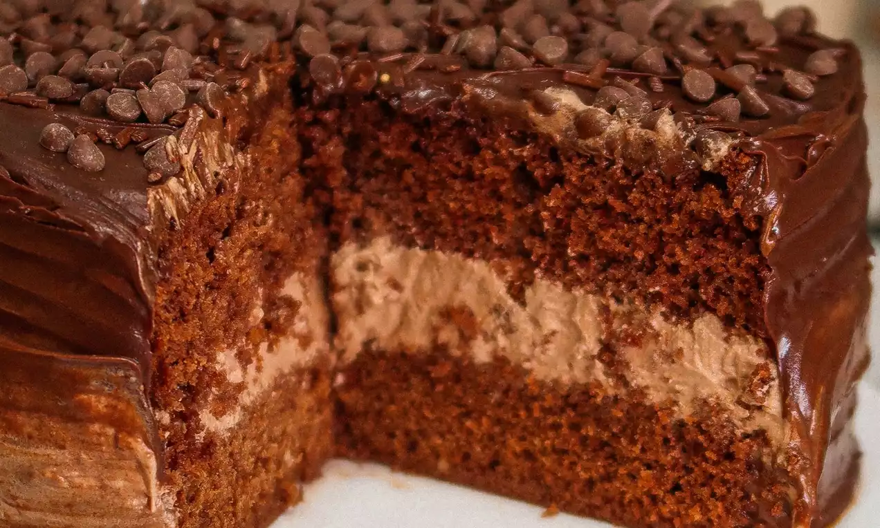 Bolo de Aniversário de Mousse de Chocolate – Panelaterapia