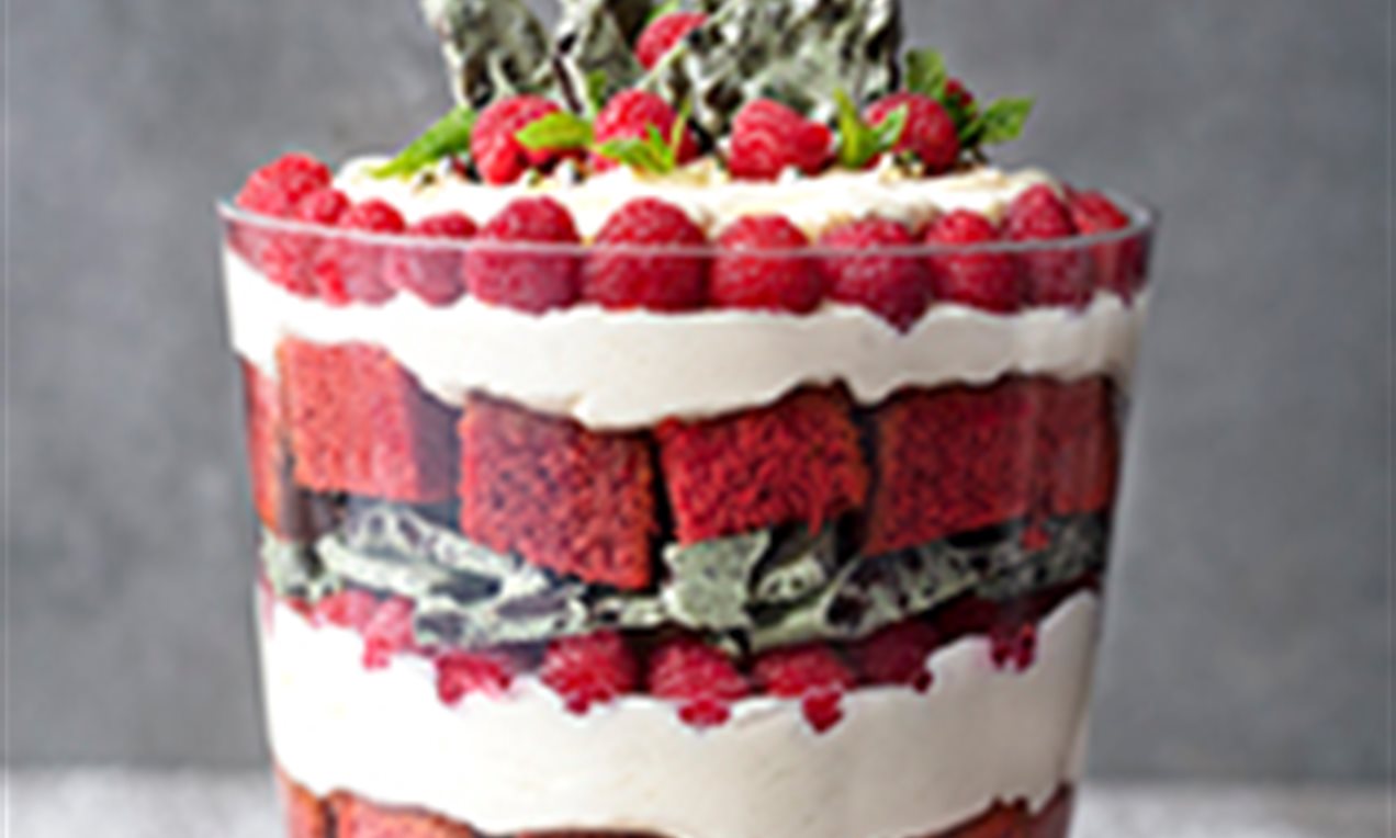 Red Velvet Cheesecake Trifle Recipe | Dr. Oetker