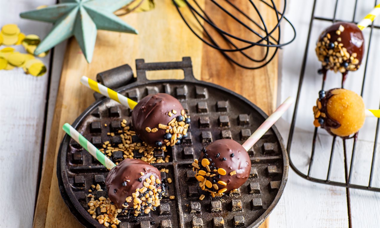 Raspberry and dark chocolate ganache Recipe | Dr. Oetker