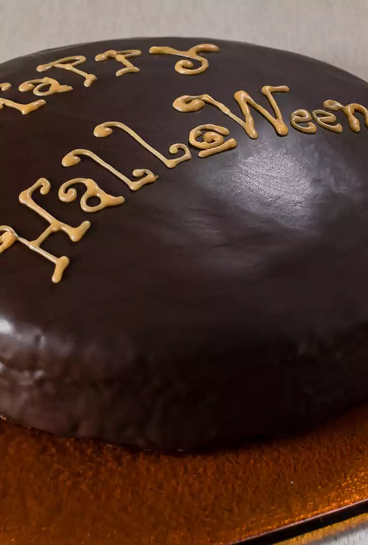 torta halloween a misura.jpg