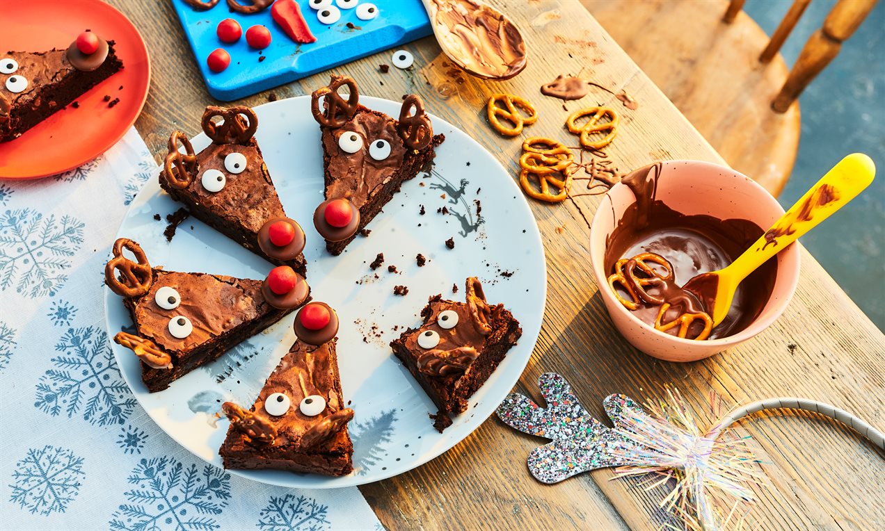Reindeer Brownies Recipe | Dr. Oetker