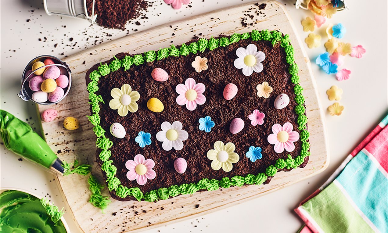 Garden Traybake Recipe | Dr. Oetker