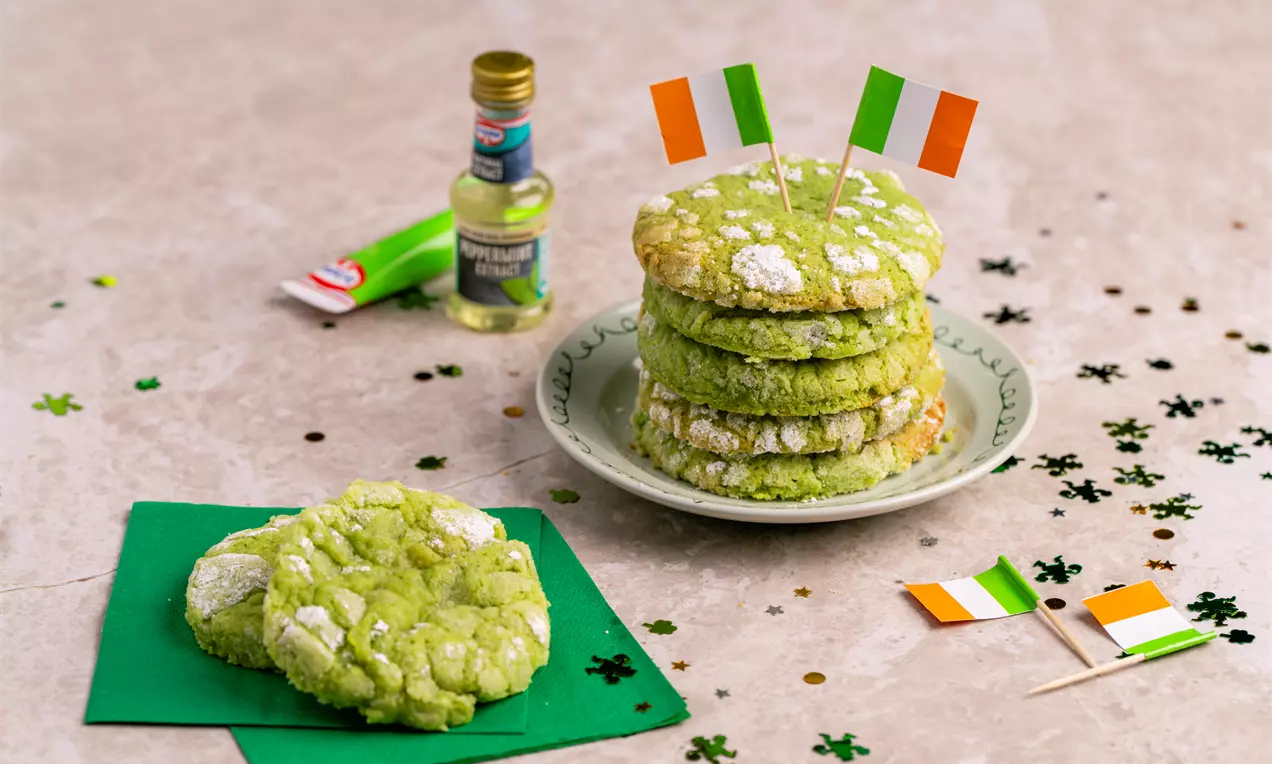 Green Mint Crinkle St.Patricks Day Cookies