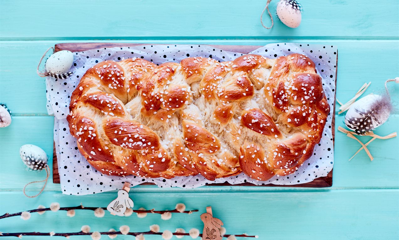 9 Strand Easter Bread ENG