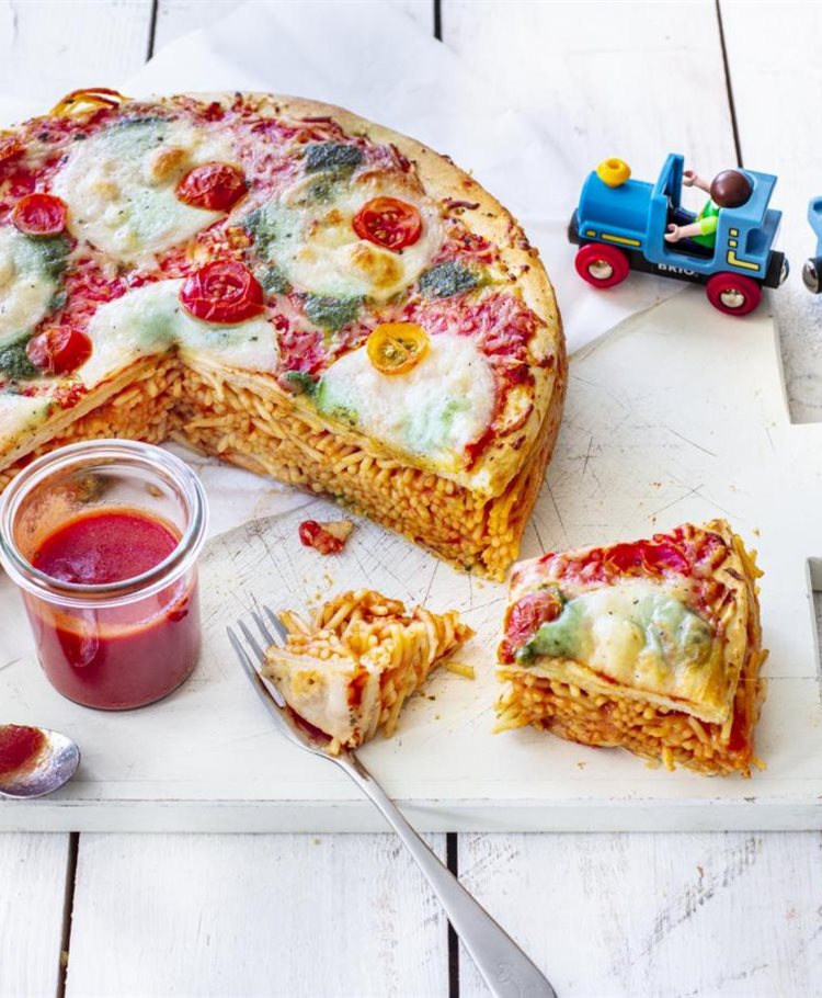 Pizza Spaghetti Cake