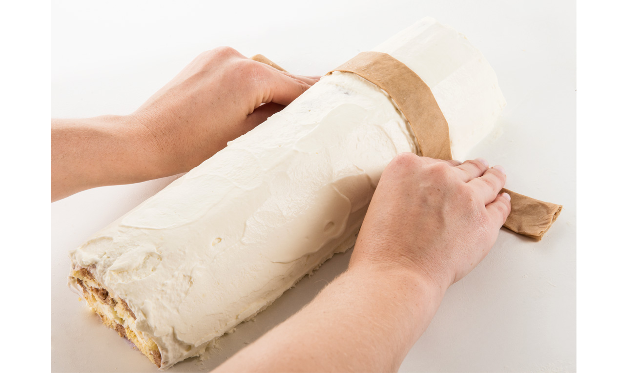 Roulade mit Creme einstreichen_2.jpg