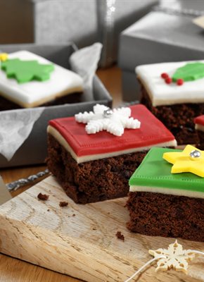 brownies birthday cake ideas for him | Birthday cake brownies, Birthday cake  alternatives, Birthday brownies
