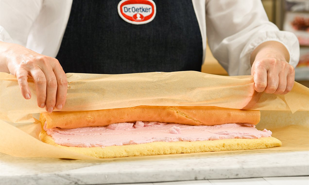 Biskuitplatte aufrollen Ausschnitt DSC6112 бг