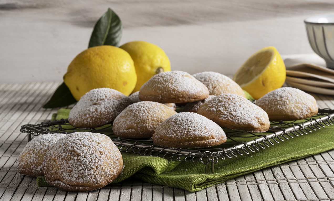 Biscotti con crema al limone