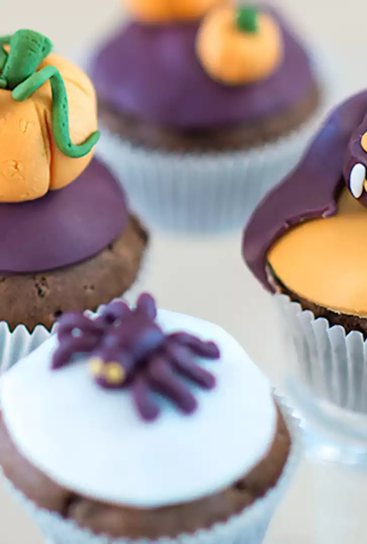 Cupcake di Halloween al cioccolato 2.jpg