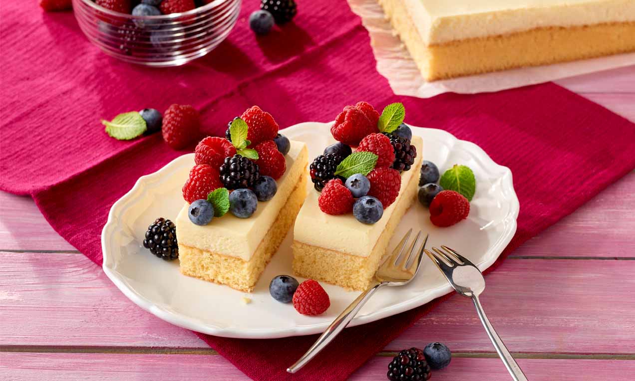 Waldbeeren-Pudding-Schnitten Rezept | Dr. Oetker