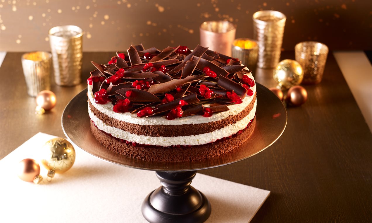 Schokoladige Preiselbeertorte_Dr. Oetker_Feindaten_quer.jpg