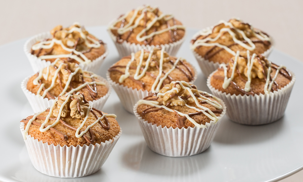 Muffin senza glutine con banane, cocco e noci