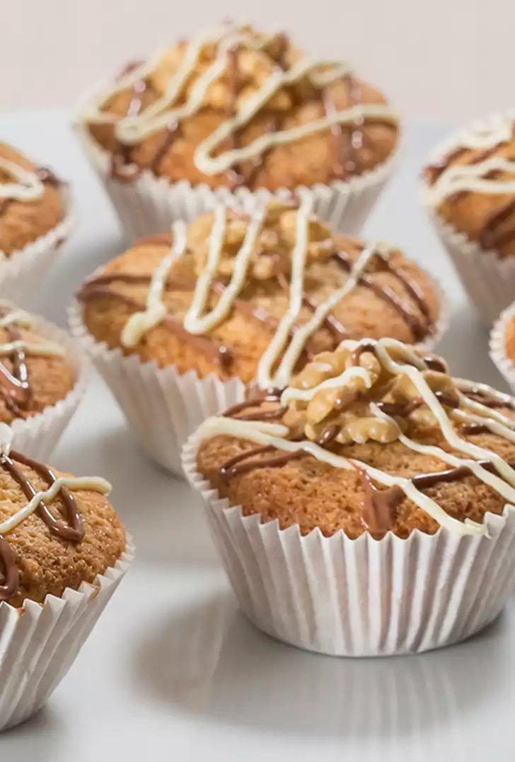 Muffin senza glutine con banane, cocco e noci.jpg