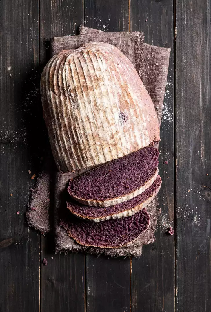 Pane alle carote viola