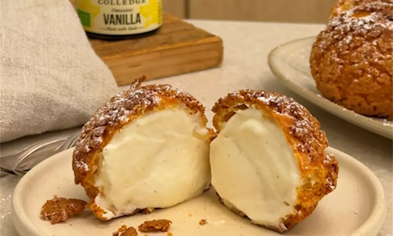 Picture - Choux au Craqueline with Vanilla Cream