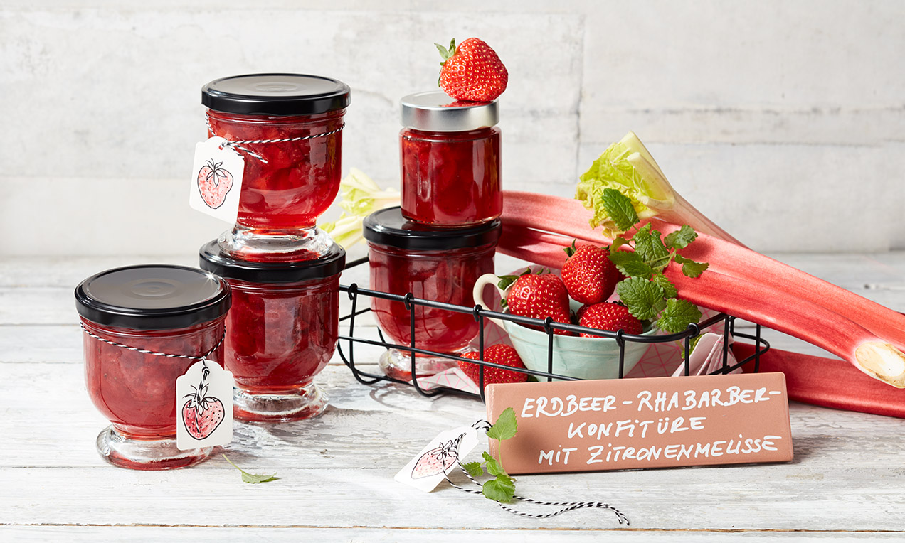 Erdbeer-Rhabarber-Marmelade mit Zitronenmelisse Rezept | Dr. Oetker