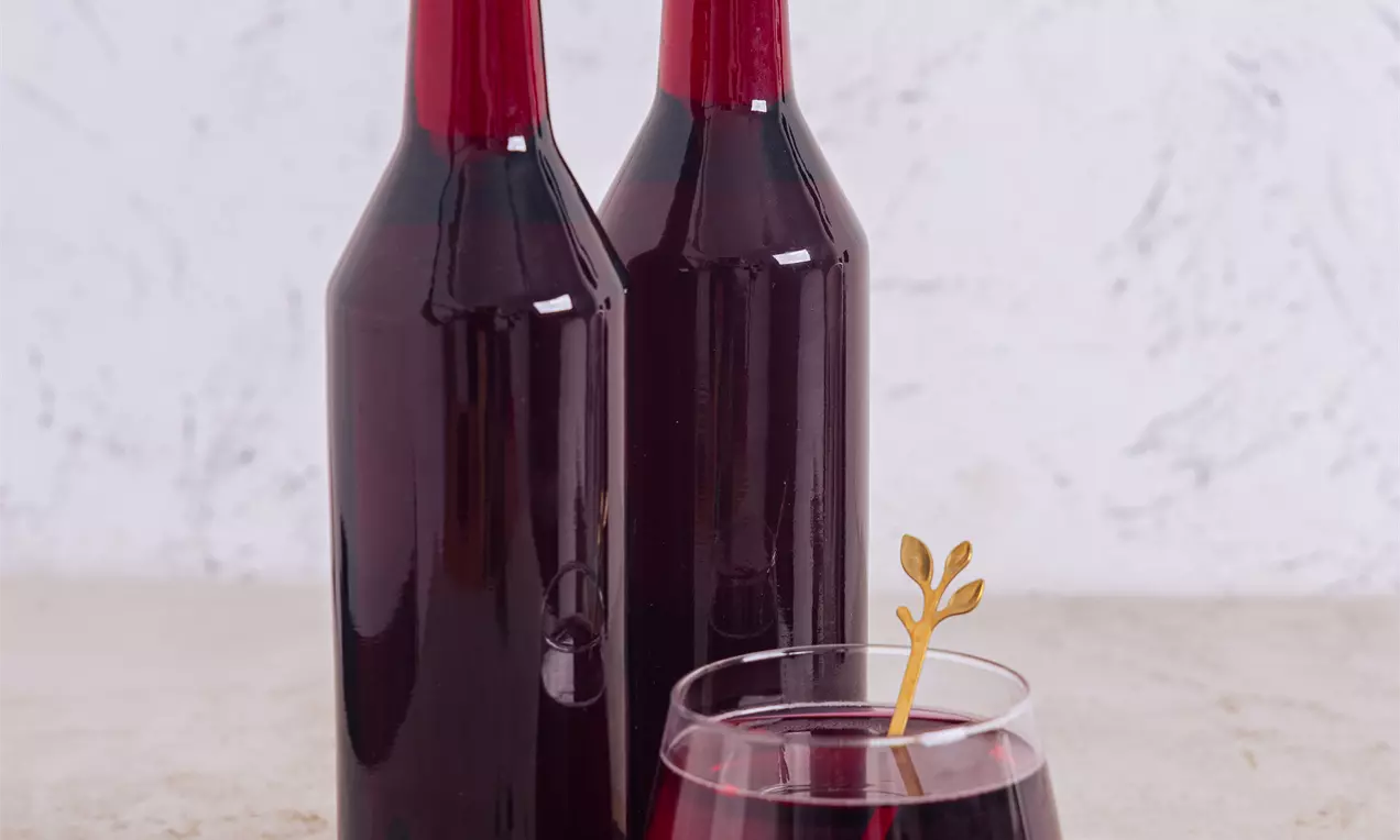 Domač borovničev sirup