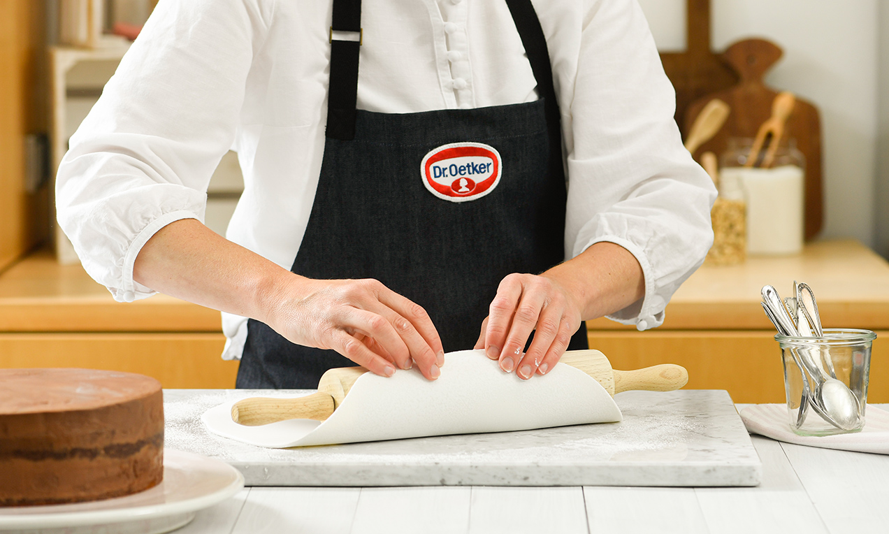 Fondant ausrollen Ausschnitt DSC6606 бг