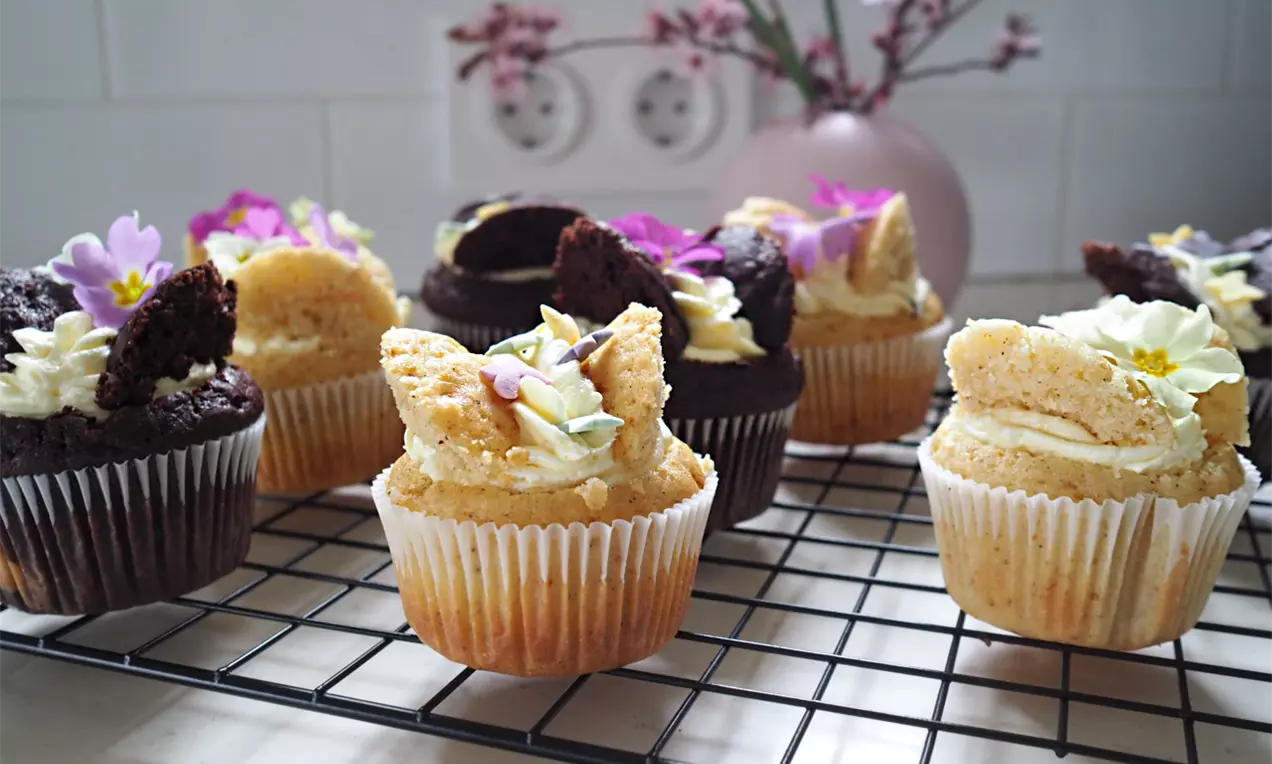 Пролетни мъфини – два вкуса (ванилия и шоколад)