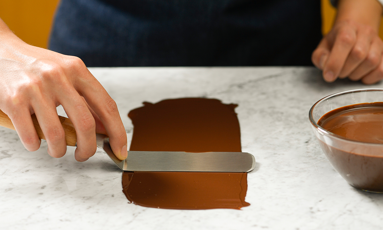 Einfarbige Röllchen Ausschnitt DSC8087