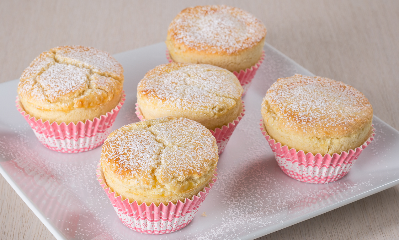 Pasticciotti salentini alla crema pasticcera