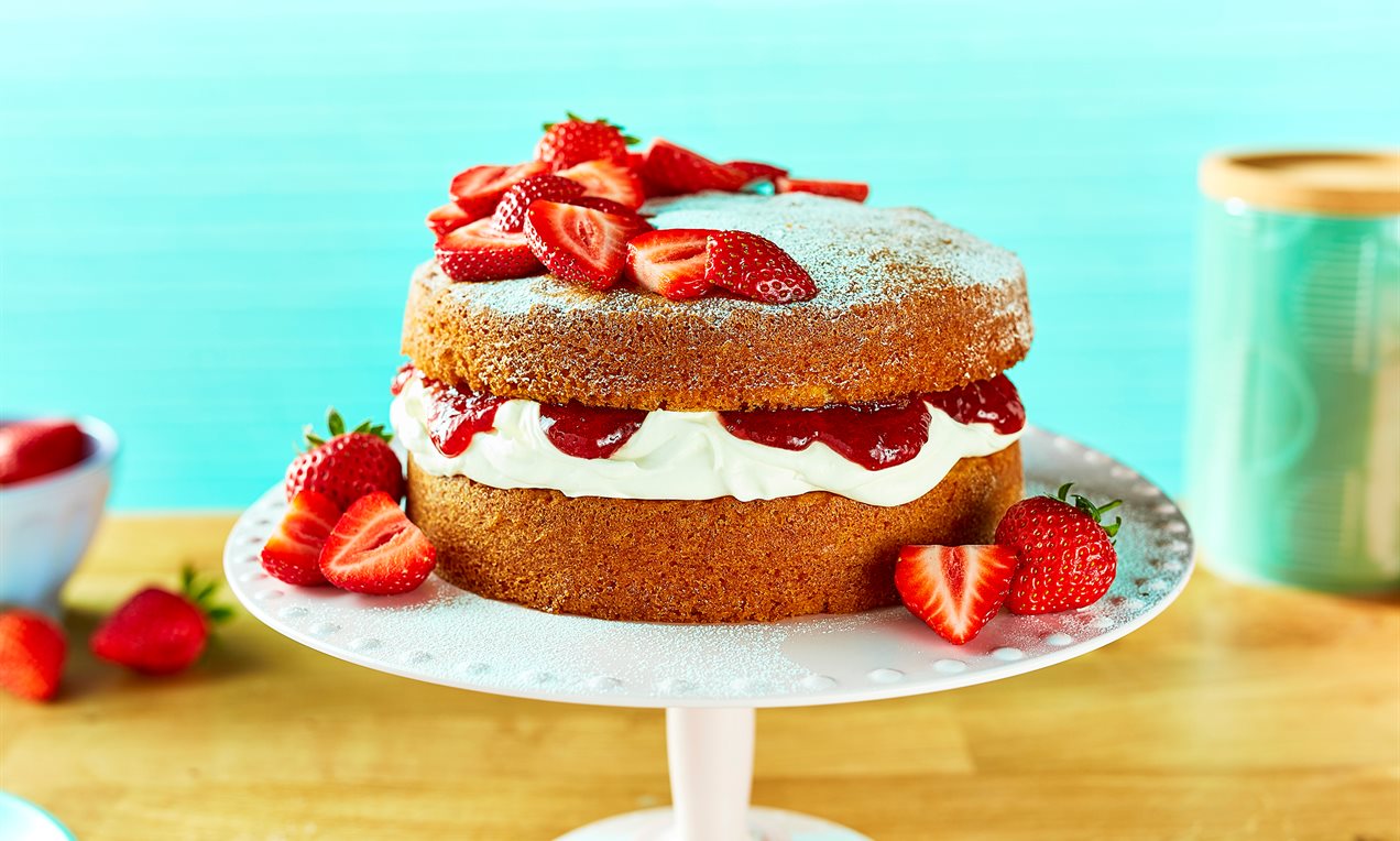 Victoria Sandwich Cake Recipe | Dr. Oetker
