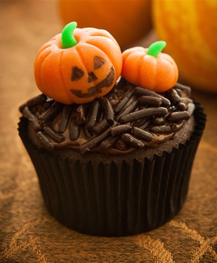 Harde wind Fascineren kreupel Halloween cupcakes Recept | Dr. Oetker