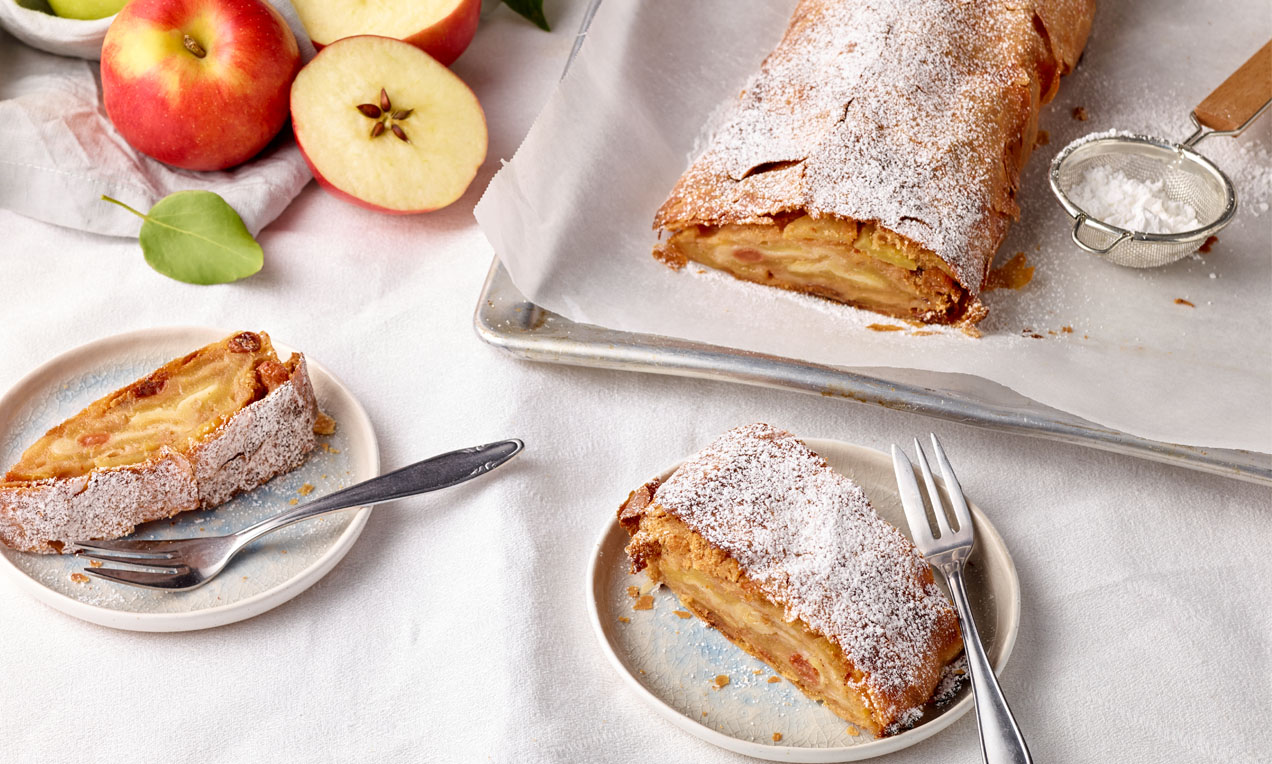 Apfelstrudel aus fertigem Strudelteig Rezept | Dr. Oetker