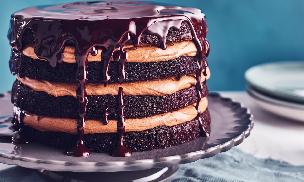 Decadent Dark Chocolate Beer Cake Recipe | Dr. Oetker