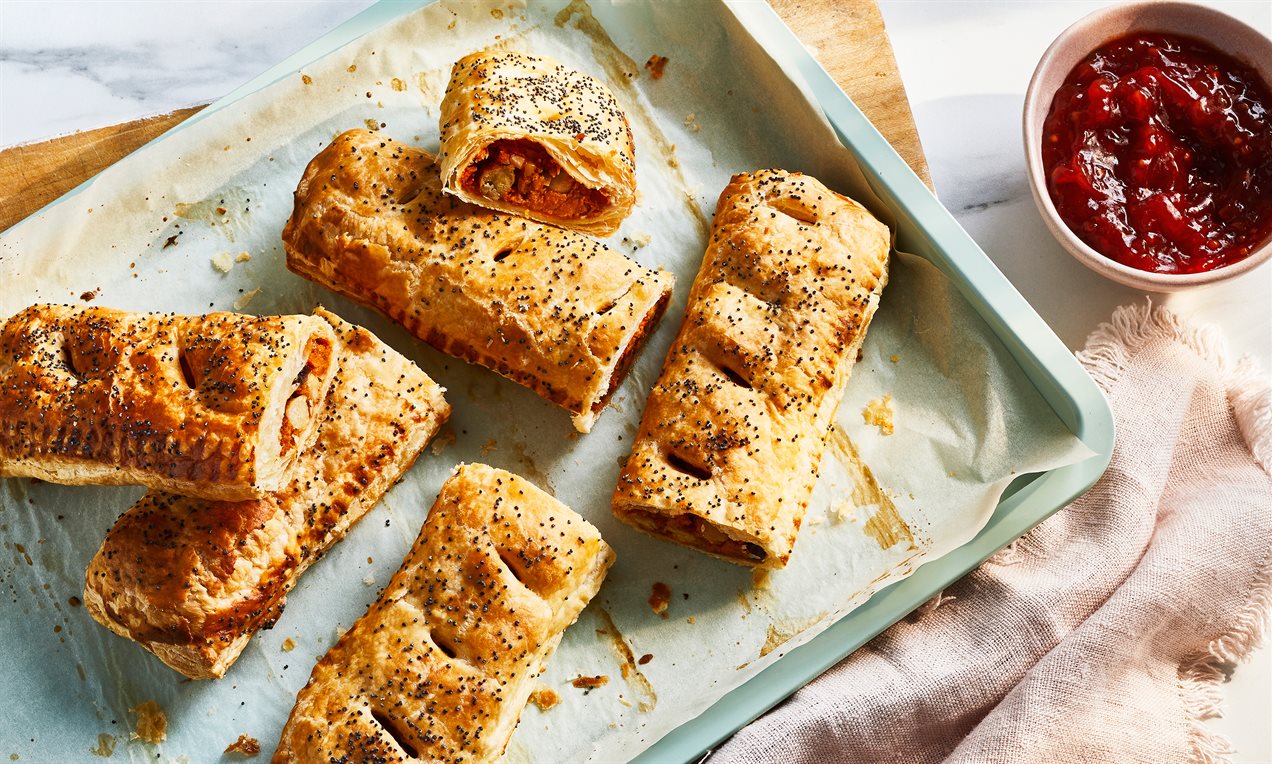 Vegan Sausage Rolls Recipe | Dr. Oetker