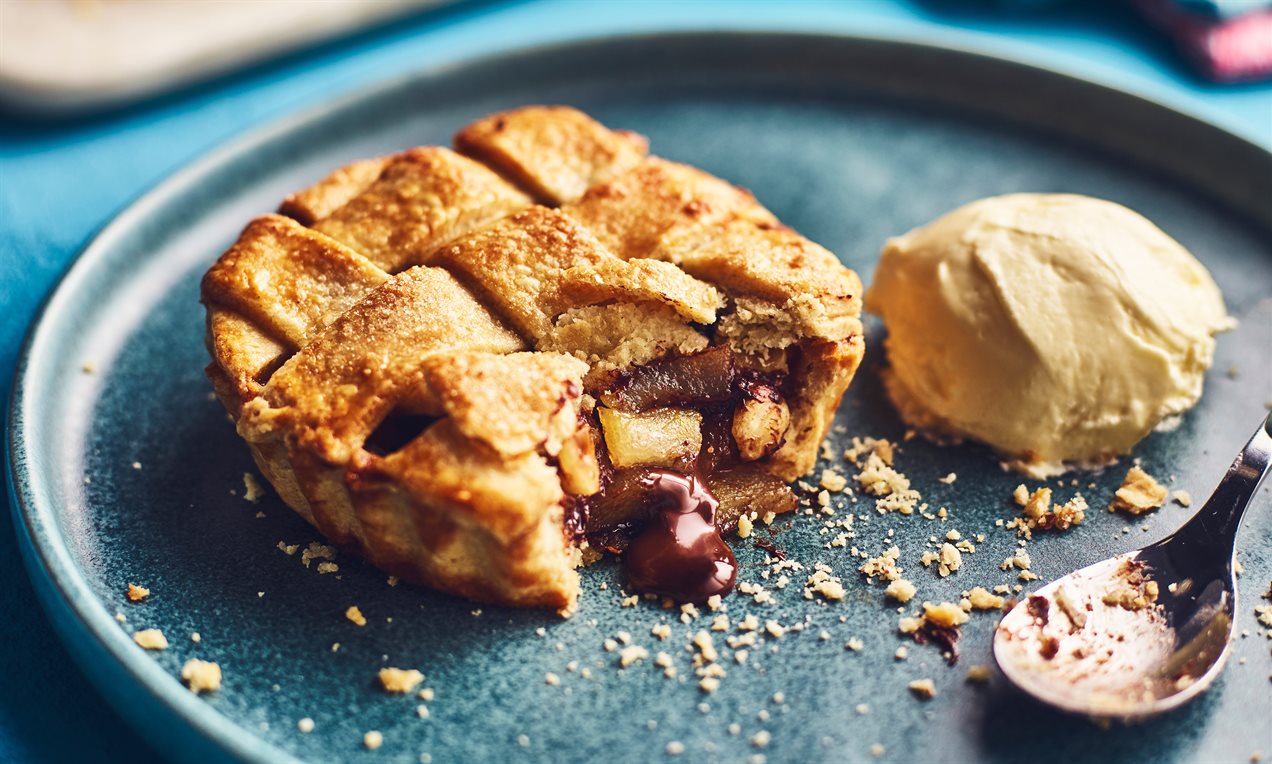 Pear, Chocolate and Hazelnut Pie