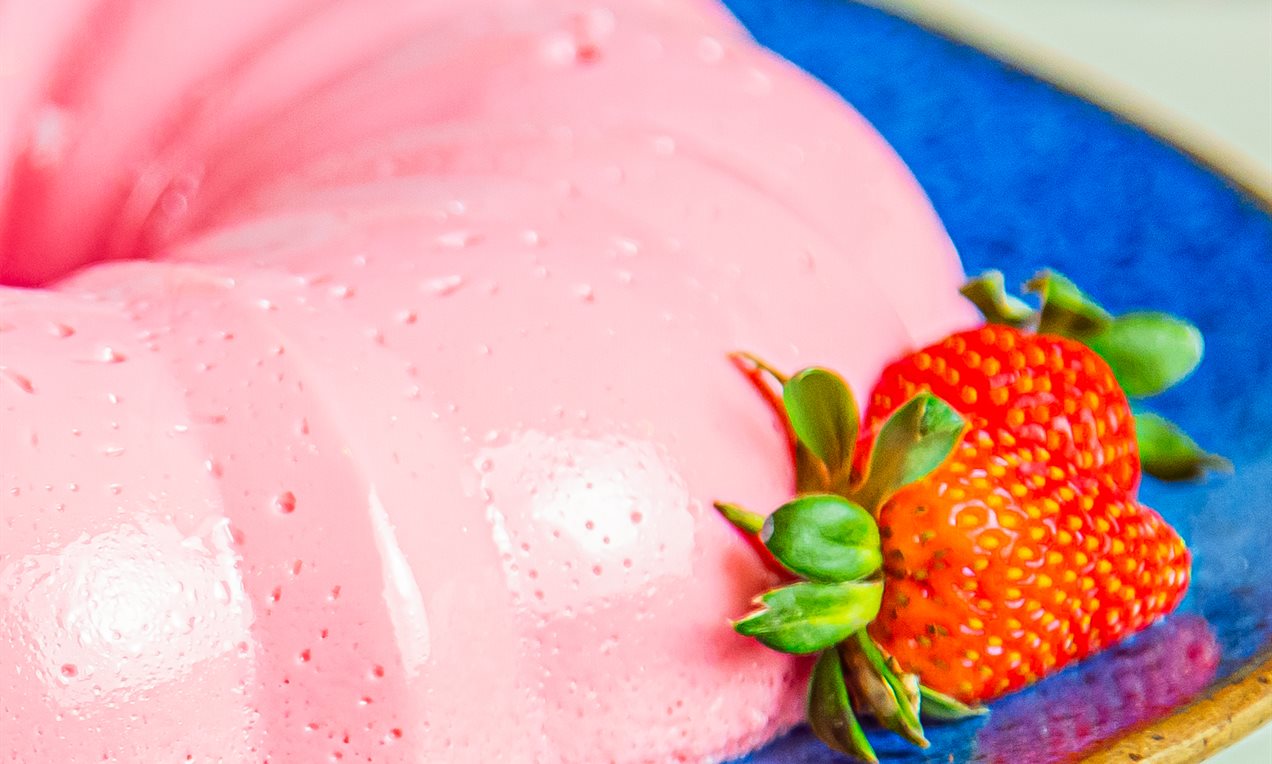 Gelatina Cremosa de Morango Receita Dr. Oetker