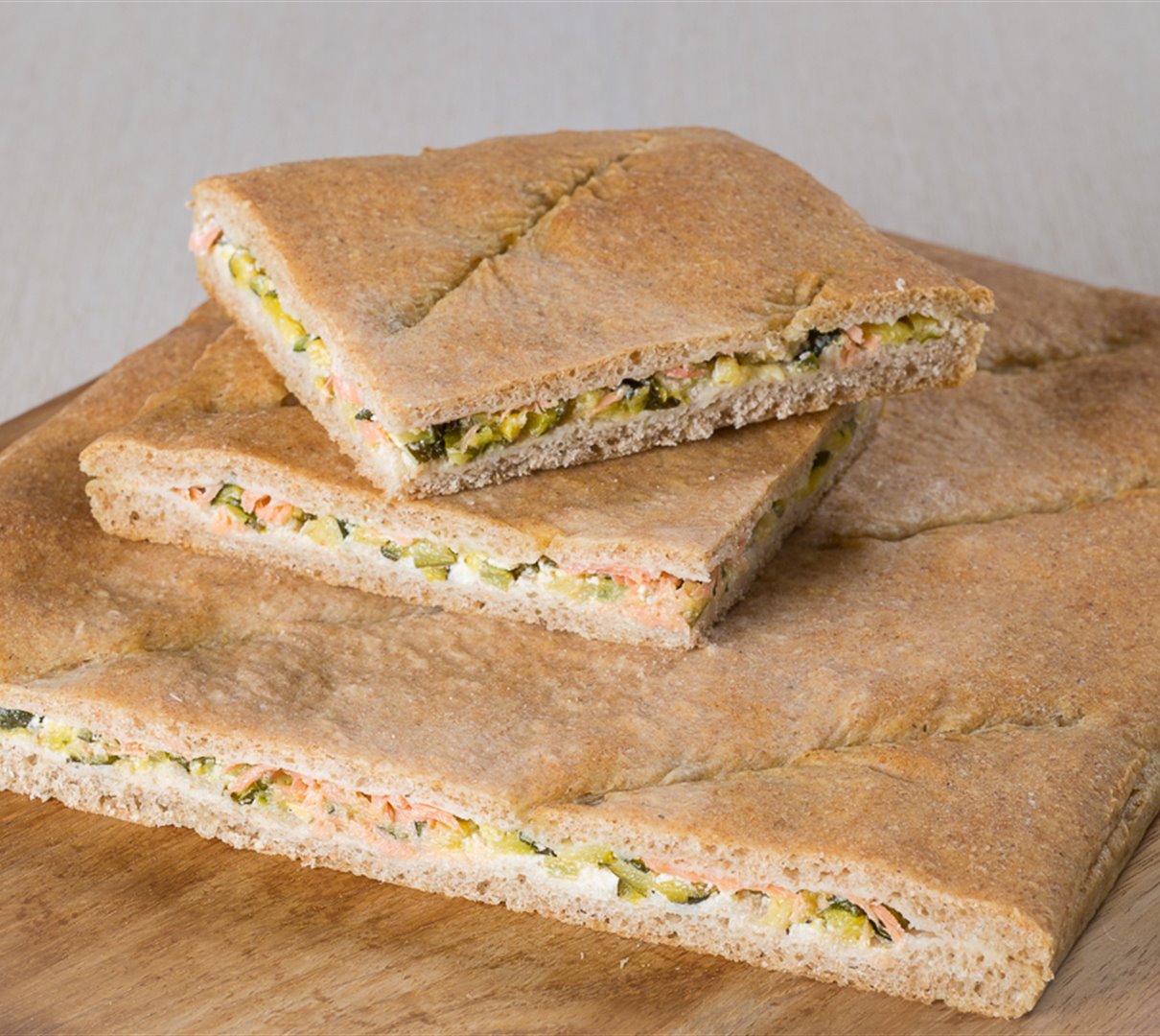 Ricetta Focaccia Integrale Al Salmone E Zucchine Paneangeli