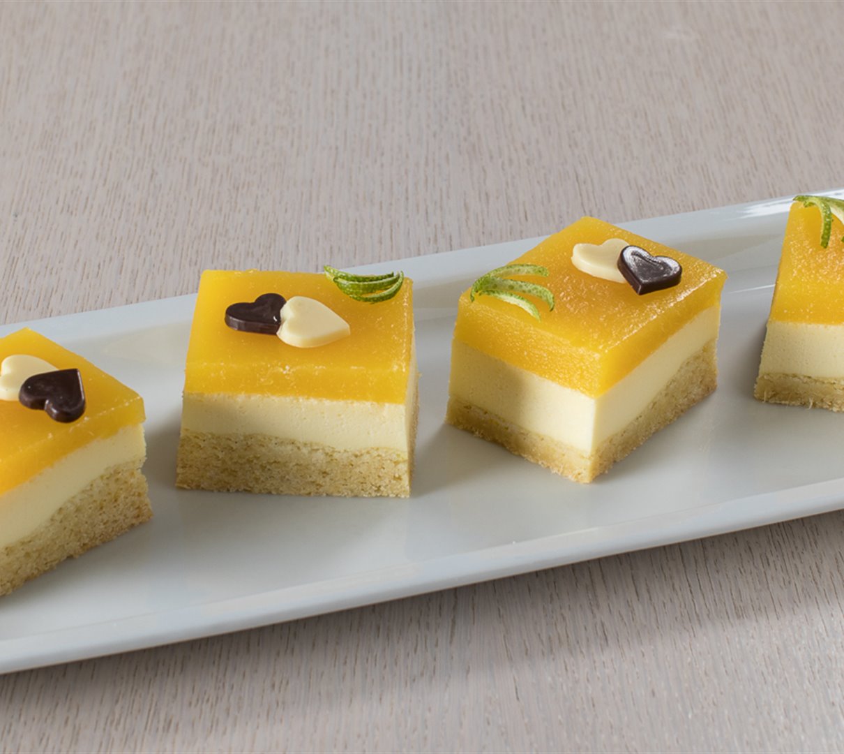 Ricetta Mini cheesecake al mango e lime | Paneangeli